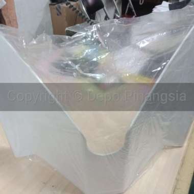 Mika urinal warna putih susu