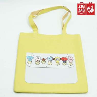 Zigzag Official Tas Totebag BTS BT21 Ukuran 36x31 cm Bahan Kulit Tas Fashion Wanita Selempang
