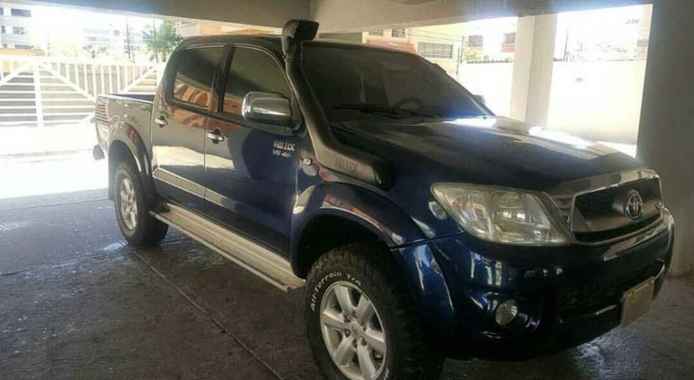 Snorkel Hilux Black