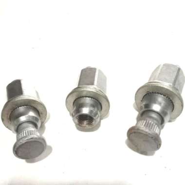 Muur Baut Set Roda Toyota Innova Original