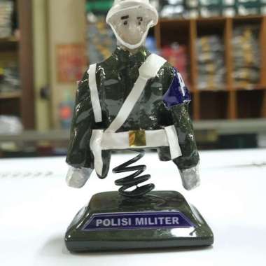 Miniatur patung Polisi Militer | Patung miniatur mobil polisi Militer