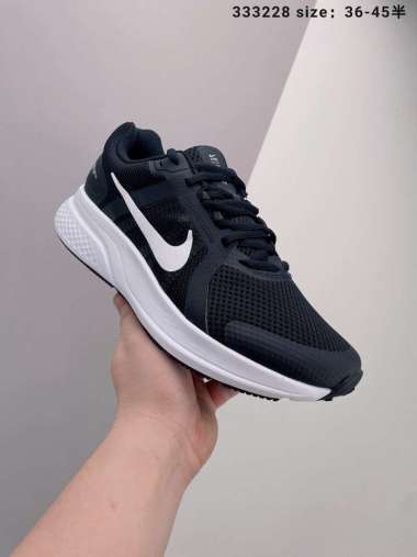 nike zoom span 4