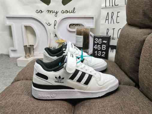 adidas men's low top sneakers