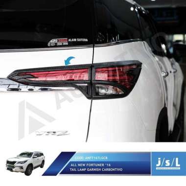 All New Fortuner Garnish Lampu Belakang / Tail Lamp Garnish Hitam