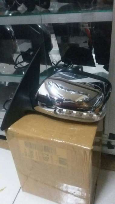 spion toyota daihatsu avanza xenia 2006 / 2007 / 2008 / 2009 / 2010 Multicolor