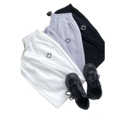 Joger Cewek Cowok Celana Panjang Wanita Pria Jogger Smile Sunsin Hitam