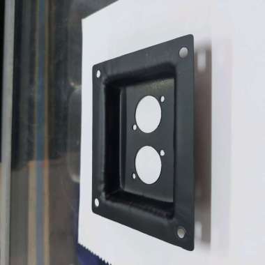 terminal spikon speaker