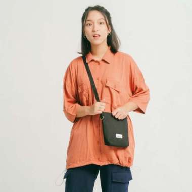 Evroa Paw Sling Bag - Black