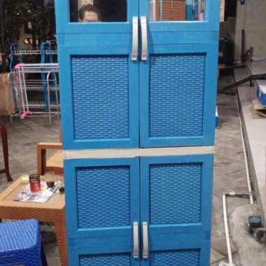 lemari kaca napolly jumbo tinggi gantungan