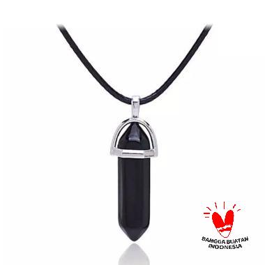 Vee Batu Alam Natural Stone Hexagonal Kalung Liontin Unisex hitam