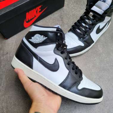 Air Jordan 1 Retro High OG Black White || panda twist