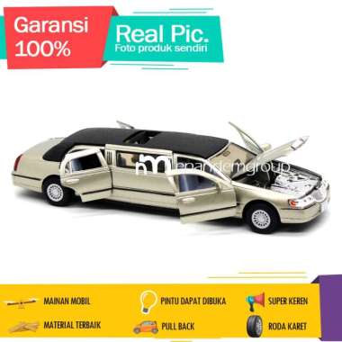 Kinsmart Diecast Mainan Mobil Miniatur Limousine Lincoln Town Car 1999 Gold