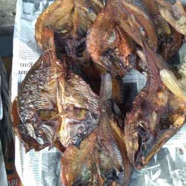 500 gr ikan asap nila / ikan salai (sale)