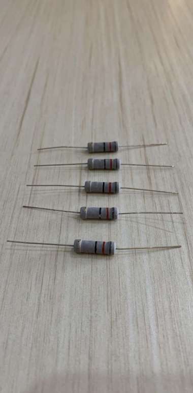 Resistor Tahanan 82 Ohm