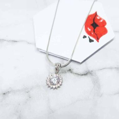 Beauty Culture BCKL254 Perhiasan Kalung and Liontin Bunga Matahari Perak Silver 925 Lapis Emas Putih