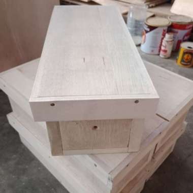 Kotak lebah madu sarang klanceng