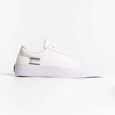 LEO RICHIE Pamungkas Snekaers Pria 40 TRIPLE WHITE