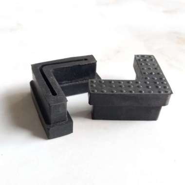 Karet Kaki Rak - Karet Bantalan Rak Gudang Ukuran 3.5 x 3.5 - Karet Rak - Karet Siku - Bantalan Rak 