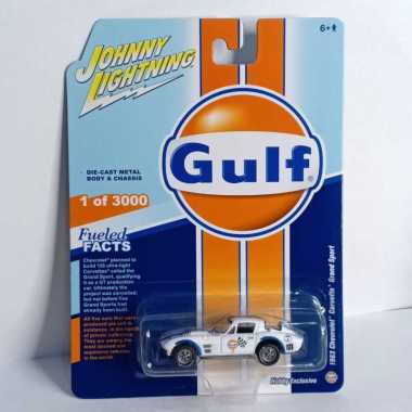 Johnny Lightning Diecast Mobil 1963 Chevrolet Corvette Grand Sport Gulf Racing Skala 1:64