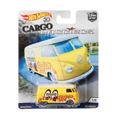Hot Wheels Cargo Carriers Volkswagen T1 Panel Bus Diecast