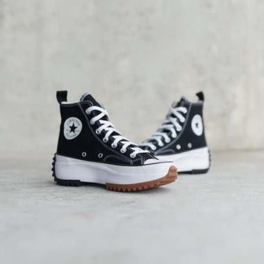 foto sepatu converse