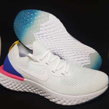 nike epic react all white