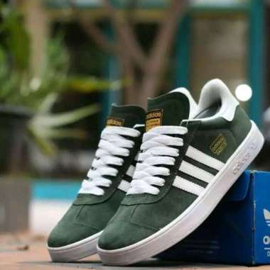 foto foto sepatu adidas terbaru