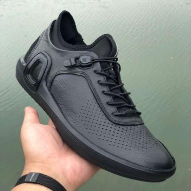 ecco athletic shoes