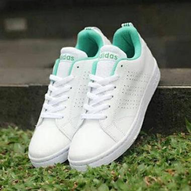 Jual Sepatu Casual Pria Adidas Online Baru Harga Termurah September 2020 Blibli Com