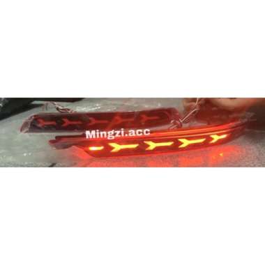 INNOVA REBORN 2016 2018 2020 2021 LAMPU REFLEKTOR BUMPER BAGASI BELAKANG MOBIL R