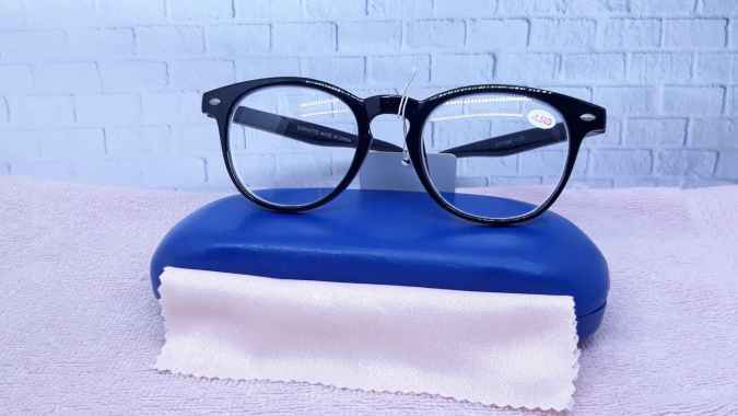 Kacamata Minus pria wanita FREE BOX & KAIN LAP KT 1 1 9 -1.75 hitam