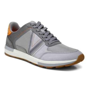 vionic walking trainers