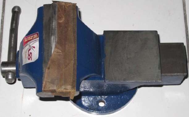 K55 Catok Ragum Duduk 5 inch Bench Vise 125mm