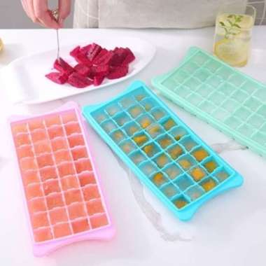 Cetakan Es Batu 36 Kotak Penutup Ice Cube Tray Multicolor