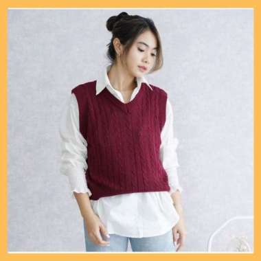 Rompi Cable Knit / Rompi Rajut Kepang / Rompi Rajut Wanita / Rajut V -Neck / Vest Knit Maroon