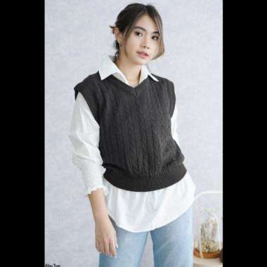 Rompi Cable Knit / Rompi Rajut Kepang / Rompi Rajut Wanita / Rajut V -Neck / Vest Knit HITAM