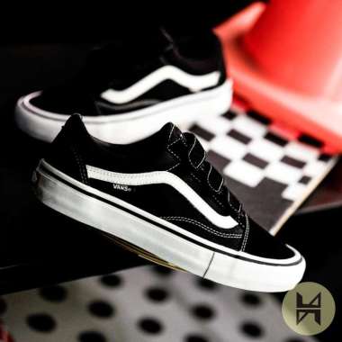 old skool pro blackout