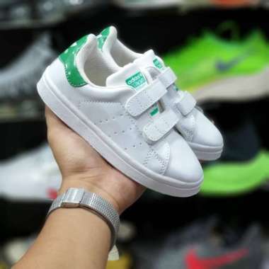 stan smith white price