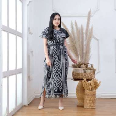 COUPLE TENUN TORAJA COUPLE KONDANGAN DRESS KONDANGAN DRESS TENUN ATASAN BATIK KHAS INDONESIA Aurora 