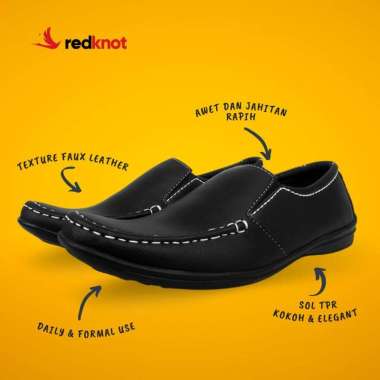 Koketo Acrylic Hitam Sepatu Slip On Pria Murah 39