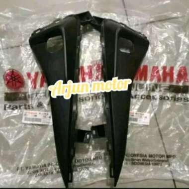 Mole side Cover step belakang Yamaha Aerox 155 original part Yamaha