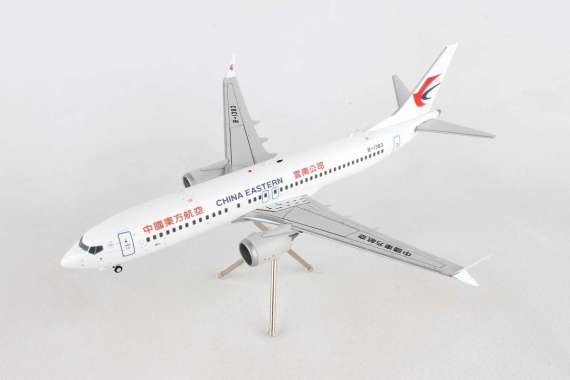 Gemini Jets China Eastern B737 MAX 8 B-1383 1/200 Scale