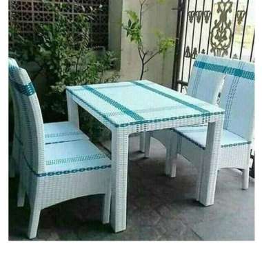 Meja Makan Rotan Sintetis Eksklusif (Promo Harga)