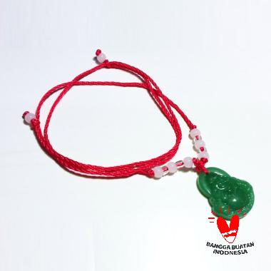 Vee Model Budha Ketawa Batu Giok Cina Kalung Liontin Terapi Kesehatan Unisex HIJAU TUA