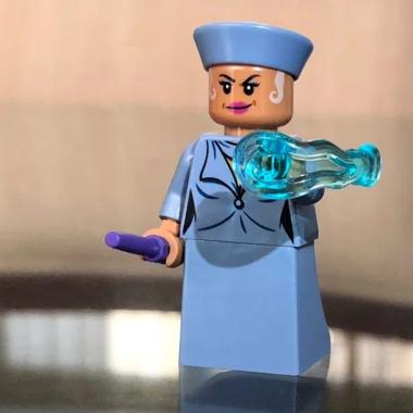 LEGO HP167 Harry Potter Seraphina Picquery Minifigure with Weapon Mainan Block & Puzzle