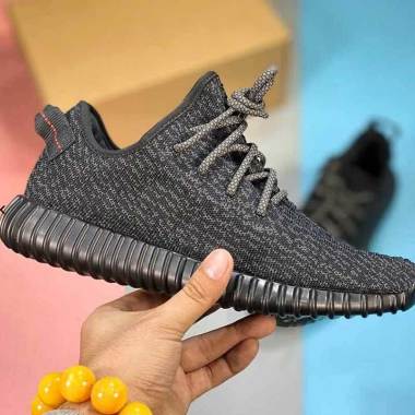 sepatu yeezy