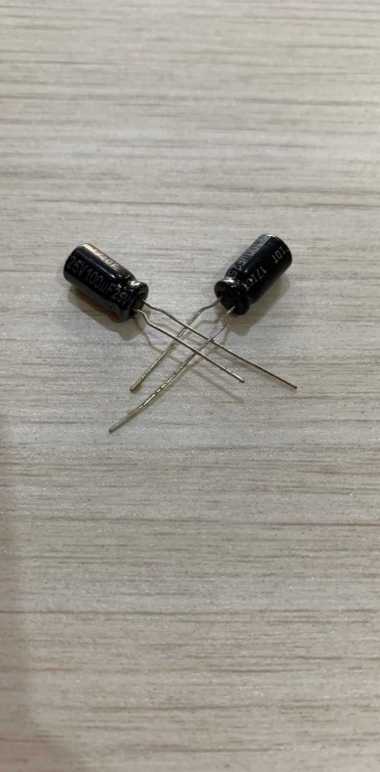 Elco 100uf 25V