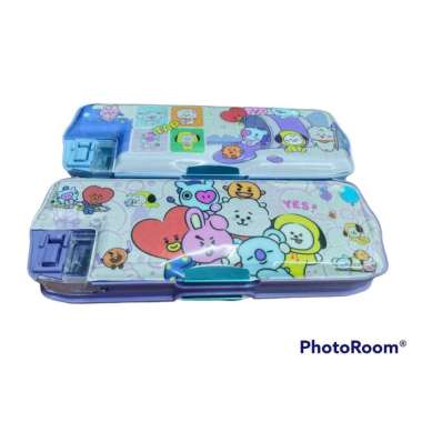 KOTAK PENSIL MAGNET GLITTER BENTUK OVAL DENGAN RAUTAN PENSIL KARAKTER BT21 TC-8087 UNGU