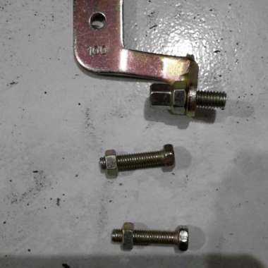 KELENGKAPAN MUR BAUT PLAT REM BELAKANG TROMOL SELIS RICHIE SUNRACE SET