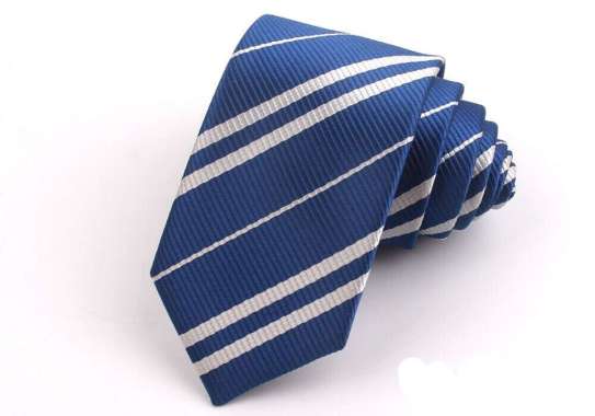 Dasi panjang motif salur biru